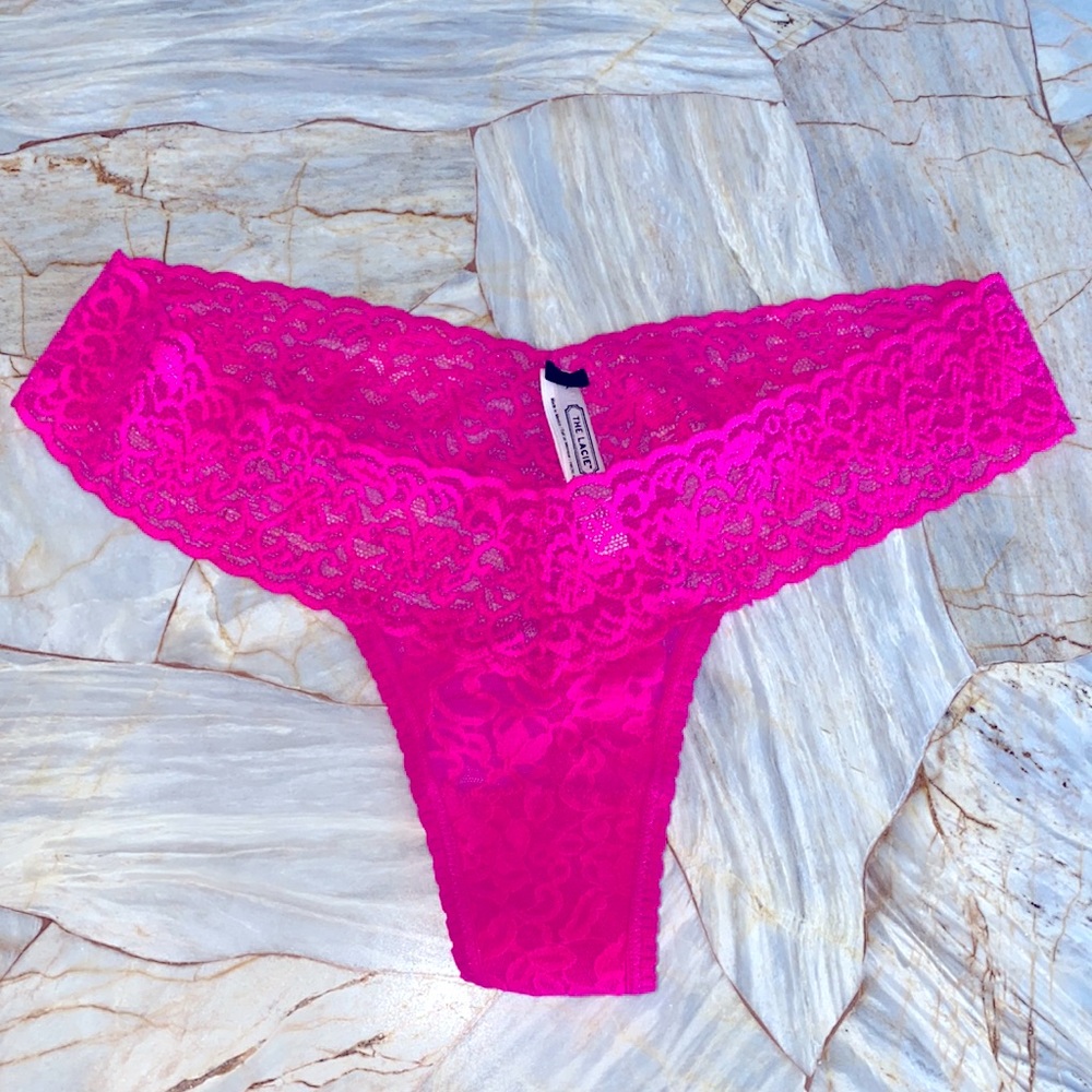 Victoria Secret Very Sexy Lace Thong Panty Underwear One Size